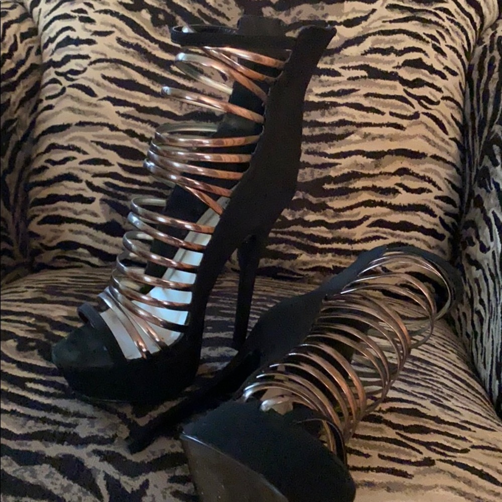 Cage stilettos
